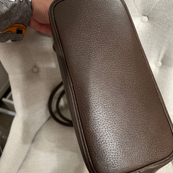 Authentic Gucci tote - Picture 8 of 10